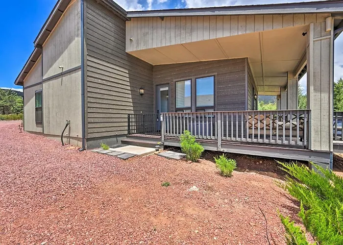 Holiday home Hot Tub & Views: 'mountain High Pines Retreat' *
