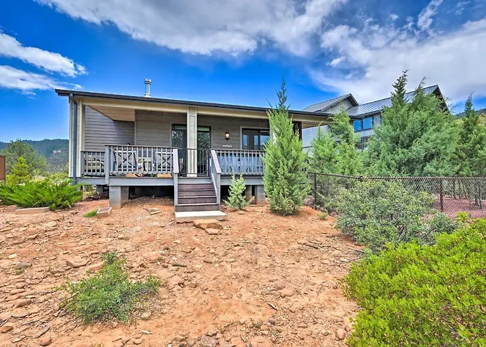 Holiday home Hot Tub & Views: 'mountain High Pines Retreat' Pine